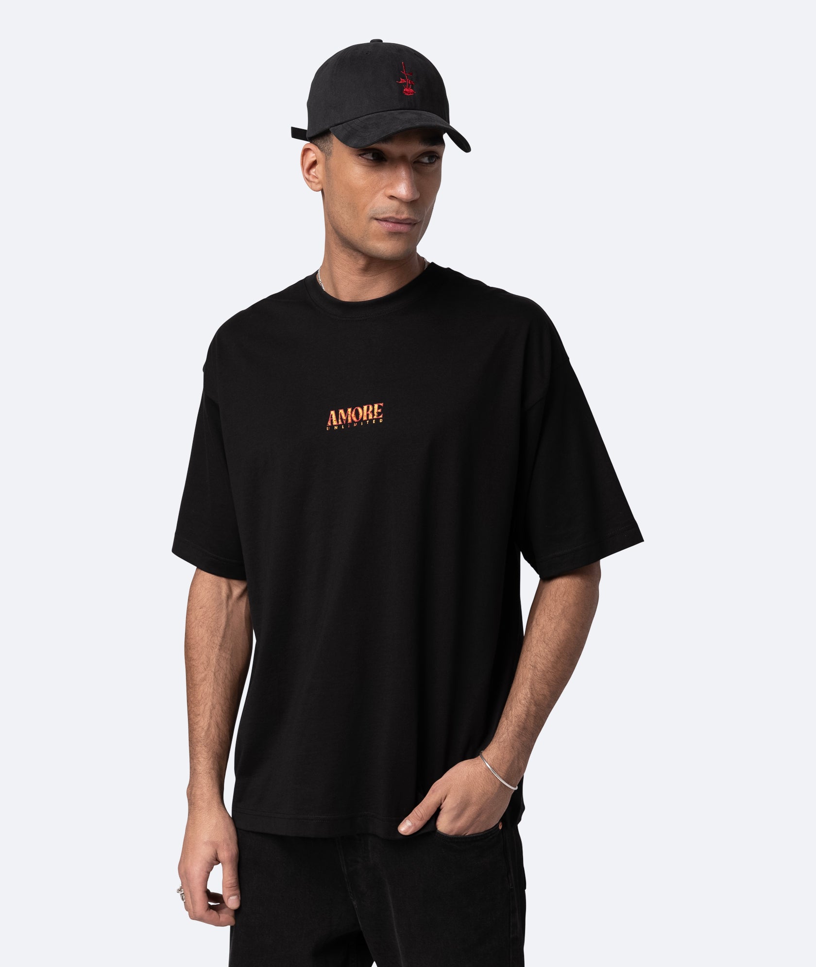 AMORE UNLTD. T-SHIRT - BLACK