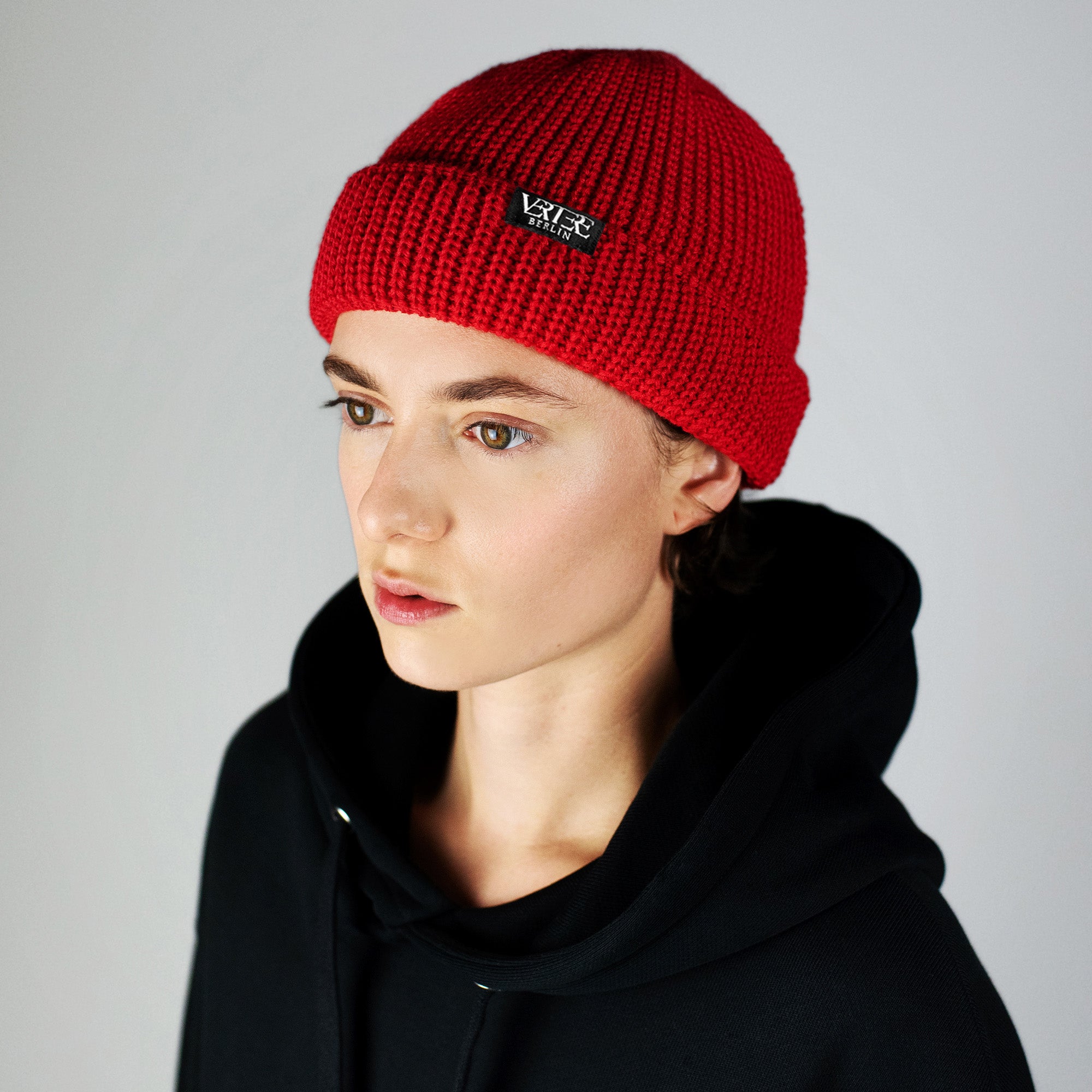 SHORT WOOL BEANIE FUSE - RED