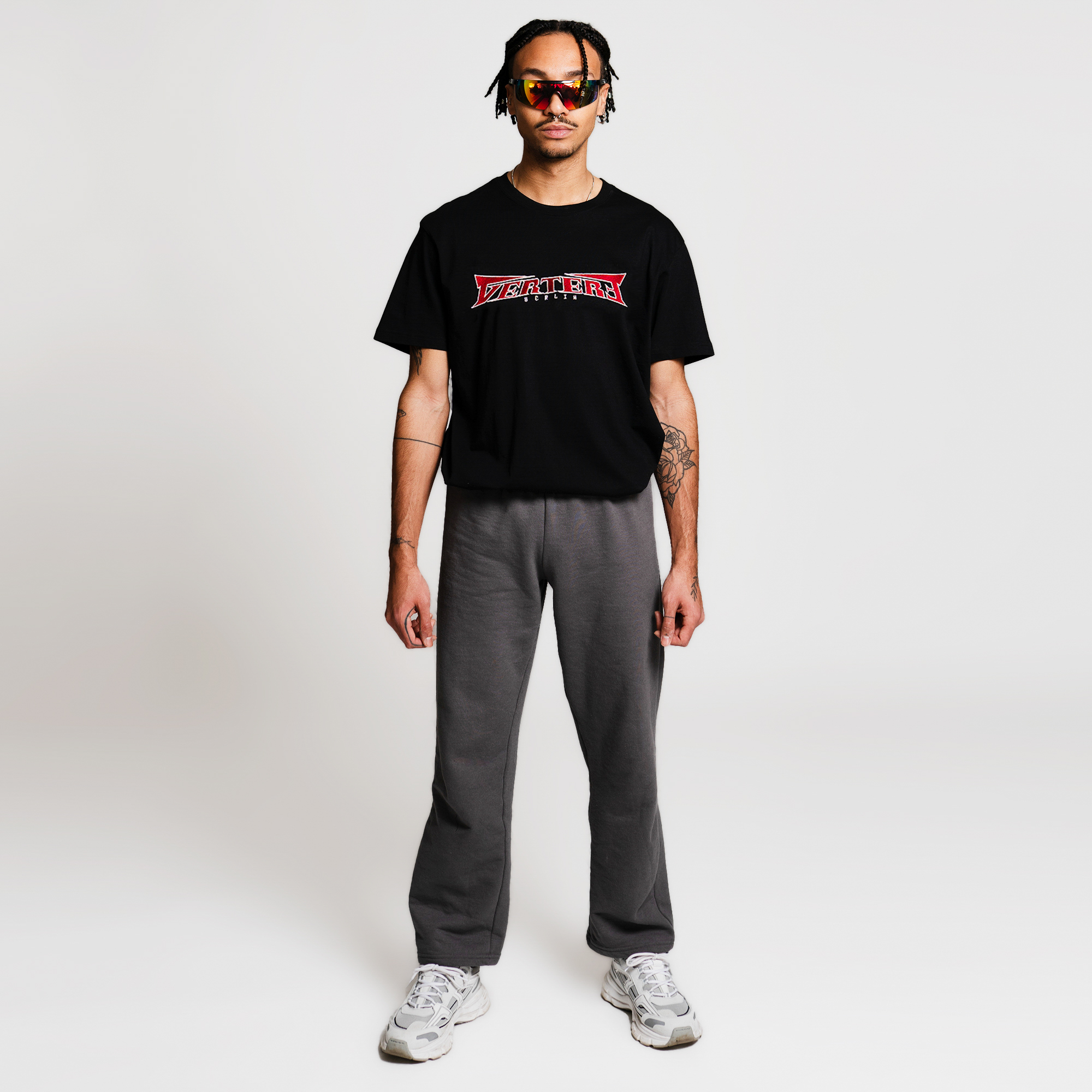 ROUGHNESS T-SHIRT - BLACK