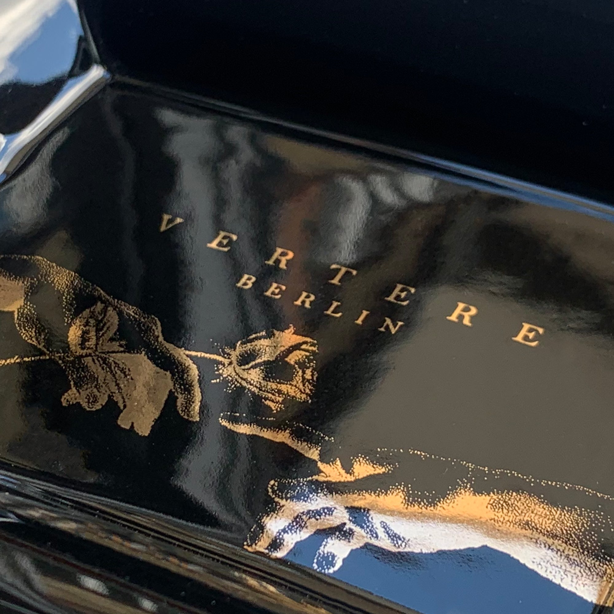 ASHTRAY CREATION - BLACK