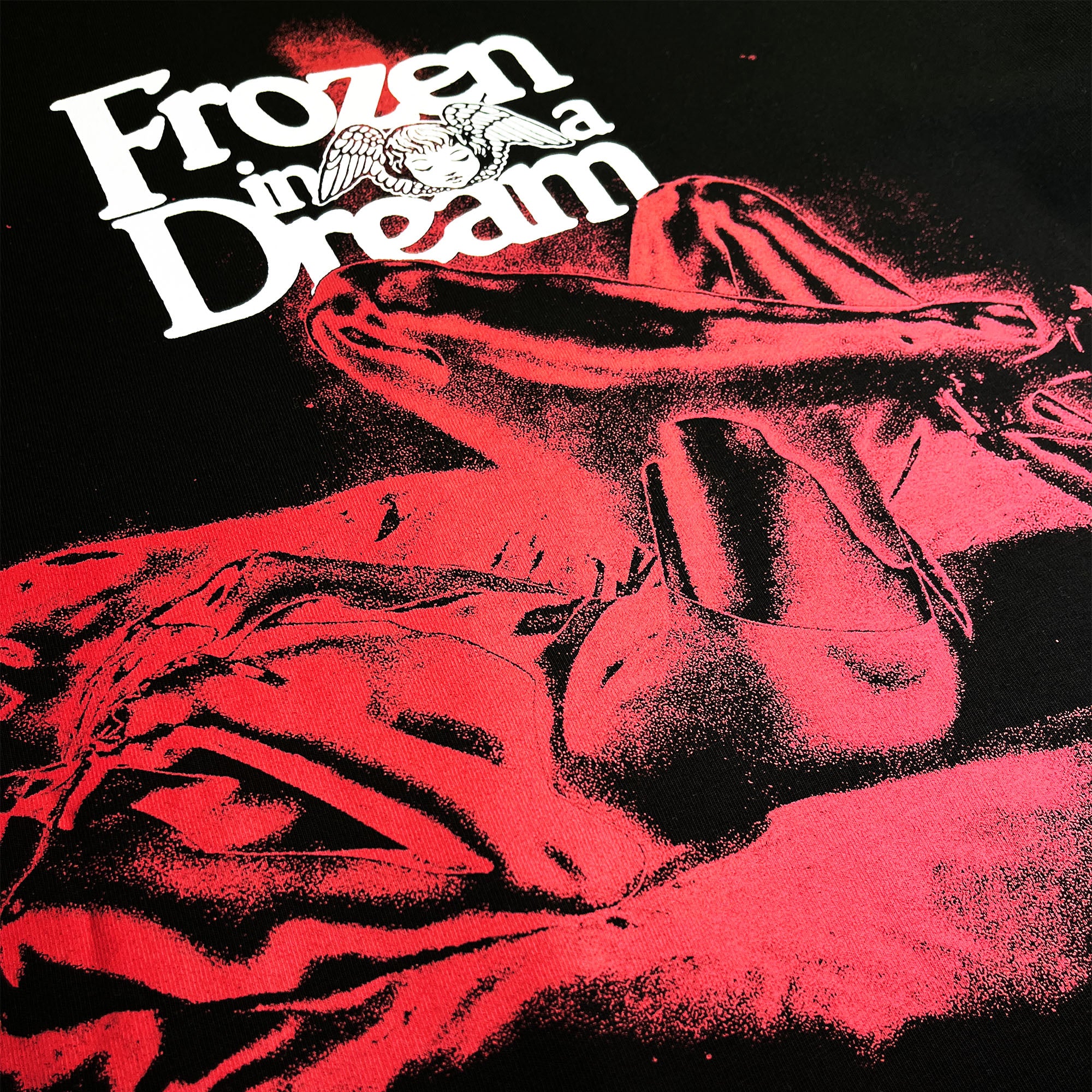 FROZEN IN A DREAM T-SHIRT - BLACK
